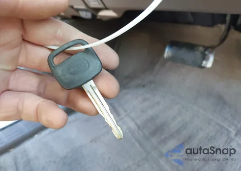 2000 Toyota 4Runner Sr5 V6 from USA, damaged, VIN JT3HN86R8Y0282560